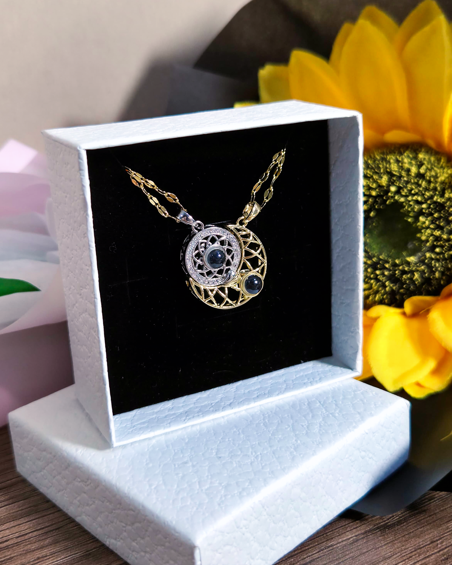 COLLAR SOL Y LUNA 100 IDIOMAS