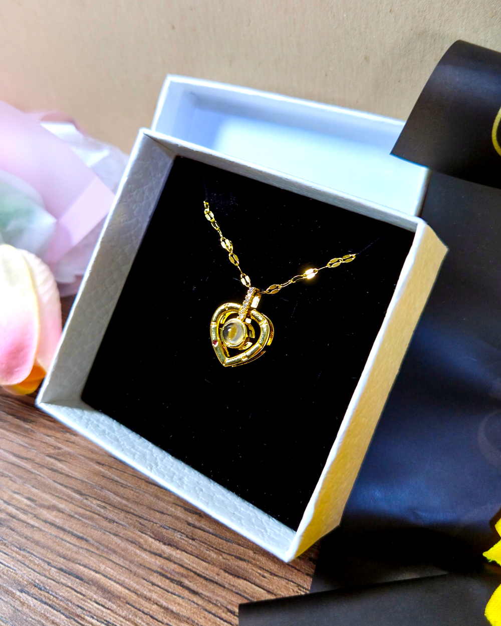 COLLAR CORAZON GIRATORIO 100 IDIOMAS